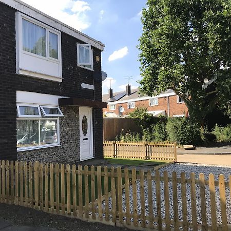4 Bed House Next To Basildon Town Centre Vila Exterior foto
