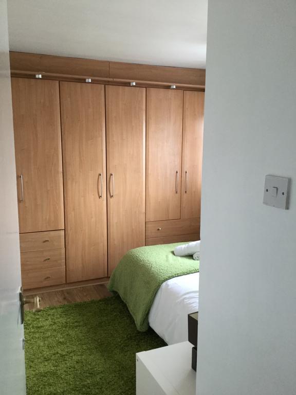 4 Bed House Next To Basildon Town Centre Vila Exterior foto