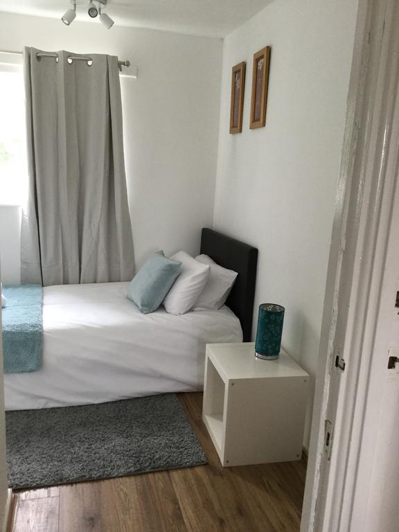 4 Bed House Next To Basildon Town Centre Vila Exterior foto