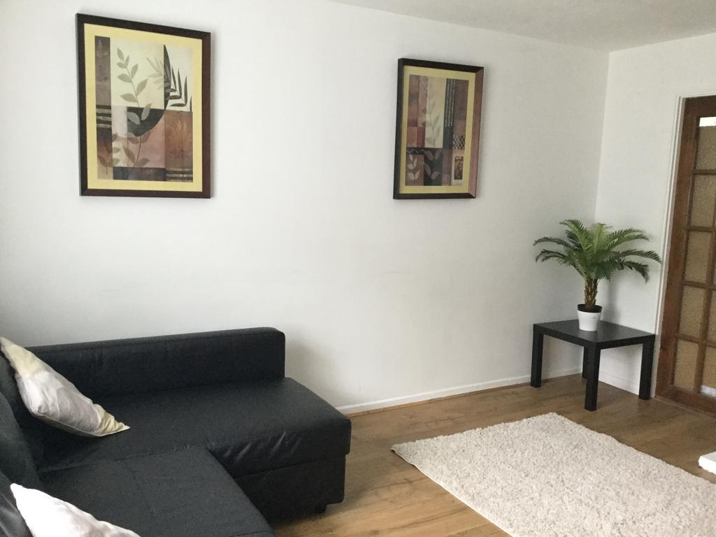 4 Bed House Next To Basildon Town Centre Vila Exterior foto