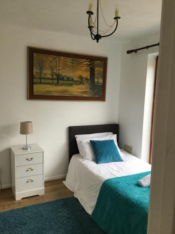 4 Bed House Next To Basildon Town Centre Vila Exterior foto